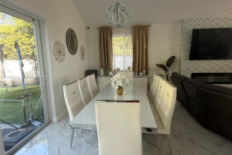 Villa ou maison à vendre à Boca Raton, Floride: 5 chambres, 284.47 m2 № 2002164 - photo 7