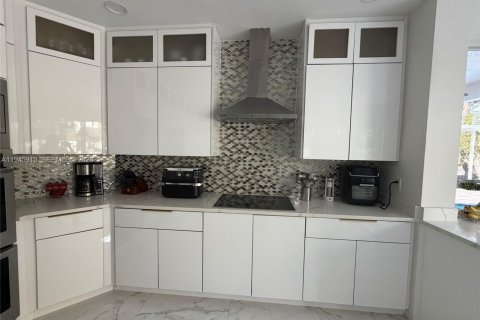 Villa ou maison à vendre à Boca Raton, Floride: 5 chambres, 284.47 m2 № 2002164 - photo 12