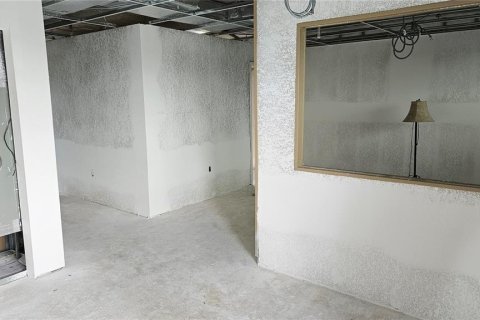 Propiedad comercial en venta en Englewood, Florida, 85.56 m2 № 2206501 - foto 4
