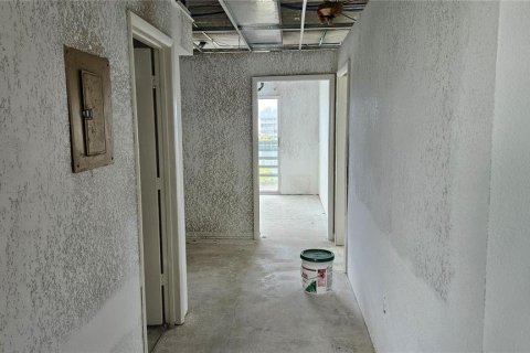 Propiedad comercial en venta en Englewood, Florida, 85.56 m2 № 2206501 - foto 9