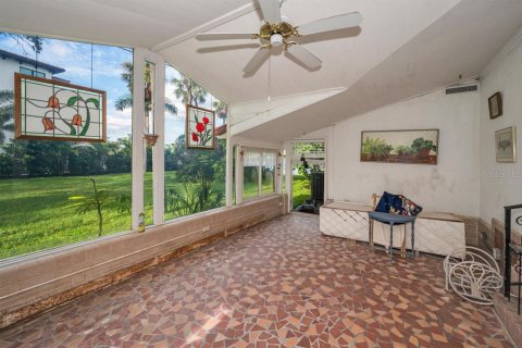 House in Redington Beach, Florida 5 bedrooms, 359.07 sq.m. № 1847103 - photo 27