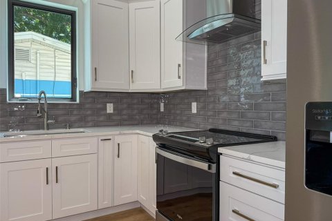 Adosado en alquiler en Tampa, Florida, 4 dormitorios, 196.95 m2 № 1815450 - foto 16