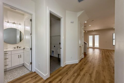 Adosado en alquiler en Tampa, Florida, 4 dormitorios, 196.95 m2 № 1815450 - foto 7