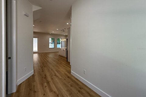 Adosado en alquiler en Tampa, Florida, 4 dormitorios, 196.95 m2 № 1815450 - foto 6