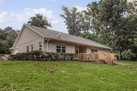 House in Ocala, Florida 3 bedrooms, 215.81 sq.m. № 2236140 - photo 28