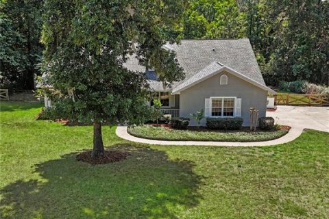 House in Ocala, Florida 3 bedrooms, 215.81 sq.m. № 2236140 - photo 11