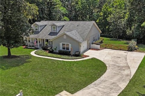 House in Ocala, Florida 3 bedrooms, 215.81 sq.m. № 2236140 - photo 12