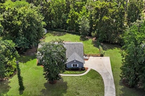 House in Ocala, Florida 3 bedrooms, 215.81 sq.m. № 2236140 - photo 13