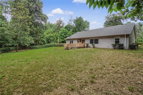 House in Ocala, Florida 3 bedrooms, 215.81 sq.m. № 2236140 - photo 24