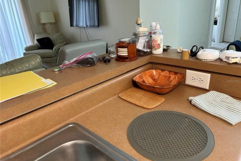 Condo in Tampa, Florida, 2 bedrooms  № 1384981 - photo 17