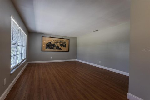 Villa ou maison à vendre à Longwood, Floride: 3 chambres, 184.5 m2 № 2124268 - photo 4