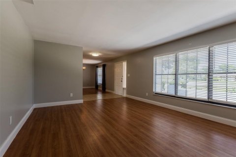 Villa ou maison à vendre à Longwood, Floride: 3 chambres, 184.5 m2 № 2124268 - photo 3