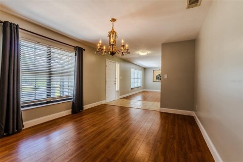 Villa ou maison à vendre à Longwood, Floride: 3 chambres, 184.5 m2 № 2124268 - photo 5