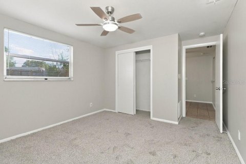 Villa ou maison à louer à Holiday, Floride: 2 chambres, 109.25 m2 № 2427522 - photo 9