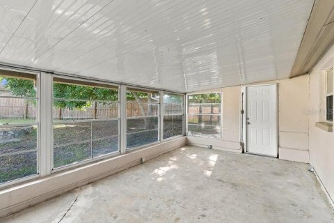 Villa ou maison à louer à Holiday, Floride: 2 chambres, 109.25 m2 № 2427522 - photo 8