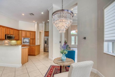 House in Port St. Lucie, Florida 4 bedrooms, 305.37 sq.m. № 2190046 - photo 13