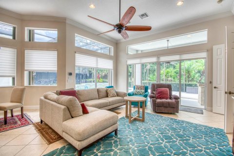 House in Port St. Lucie, Florida 4 bedrooms, 305.37 sq.m. № 2190046 - photo 18