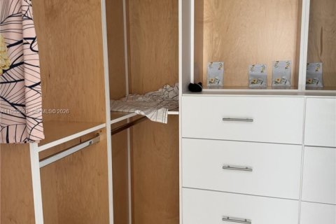 Купить виллу или дом в Биг-Пайн-Ки, Флорида 4 спальни, 195.09м2, № 2009069 - фото 17