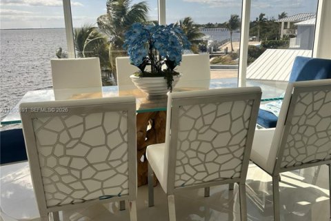 Купить виллу или дом в Биг-Пайн-Ки, Флорида 4 спальни, 195.09м2, № 2009069 - фото 7