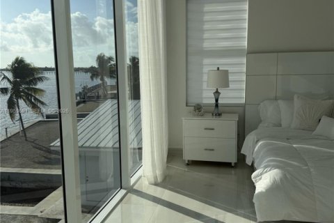 Купить виллу или дом в Биг-Пайн-Ки, Флорида 4 спальни, 195.09м2, № 2009069 - фото 25