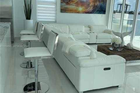 Купить виллу или дом в Биг-Пайн-Ки, Флорида 4 спальни, 195.09м2, № 2009069 - фото 4