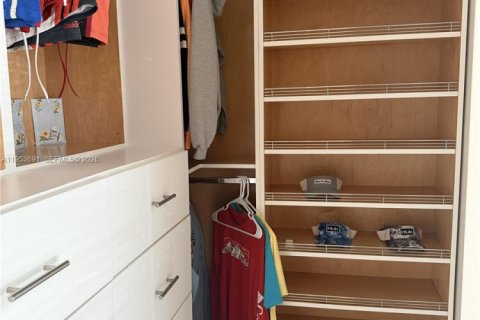 Купить виллу или дом в Биг-Пайн-Ки, Флорида 4 спальни, 195.09м2, № 2009069 - фото 18