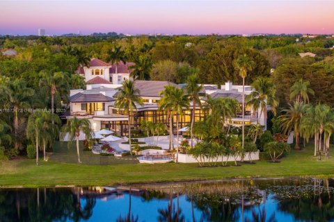 Casa en venta en Weston, Florida, 6 dormitorios, 988.02 m2 № 1926044 - foto 3