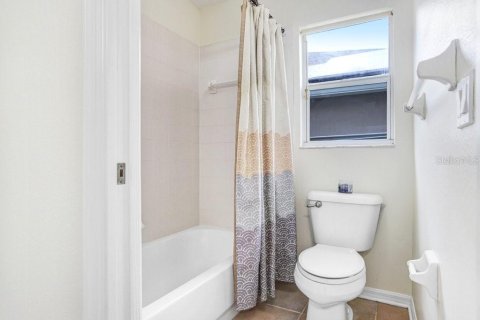 Casa en venta en Tampa, Florida, 4 dormitorios, 216.74 m2 № 2207544 - foto 27