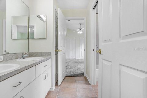 Casa en venta en Tampa, Florida, 4 dormitorios, 216.74 m2 № 2207544 - foto 25