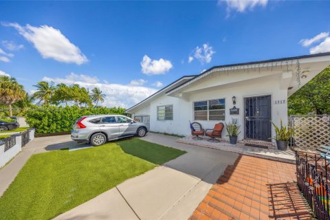 Casa en venta en Miami, Florida, 3 dormitorios, 111.85 m2 № 2081707 - foto 18