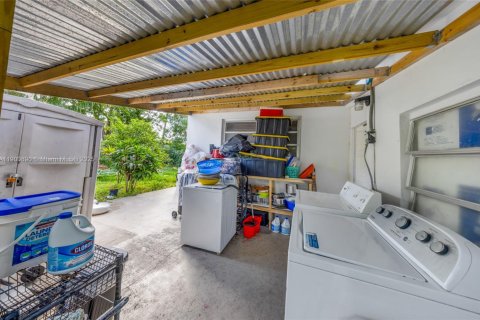 Casa en venta en Miami, Florida, 3 dormitorios, 111.85 m2 № 2081707 - foto 16