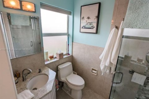 Condominio en alquiler en Hollywood, Florida, 31.59 m2 № 1977906 - foto 8