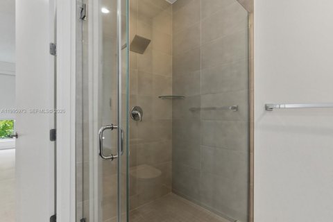 Condo in Miami, Florida, 4 bedrooms  № 2066144 - photo 20