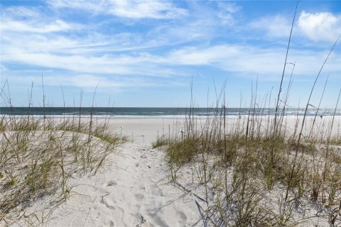 Condo in Jacksonville Beach, Florida, 1 bedroom  № 2099104 - photo 23