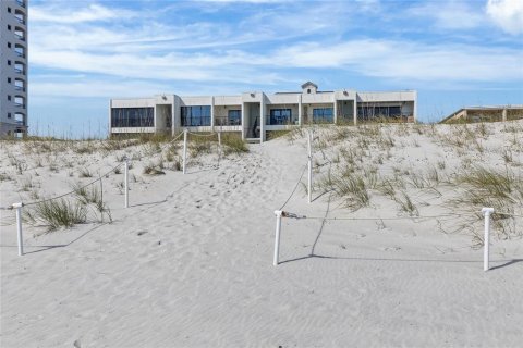 Condo in Jacksonville Beach, Florida, 1 bedroom  № 2099104 - photo 26