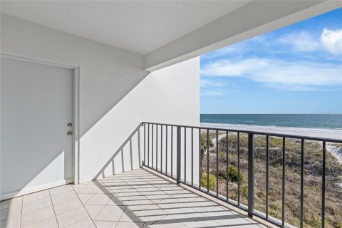 Condo in Jacksonville Beach, Florida, 1 bedroom  № 2099104 - photo 15