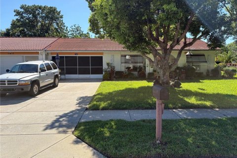 Villa ou maison à vendre à Port Richey, Floride: 2 chambres, 133.78 m2 № 1849430 - photo 1