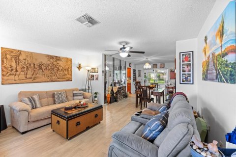 Villa ou maison à vendre à Port Richey, Floride: 2 chambres, 133.78 m2 № 1849430 - photo 7