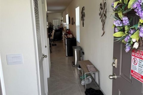House in Davenport, Florida 4 bedrooms, 151.71 sq.m. № 1908703 - photo 3