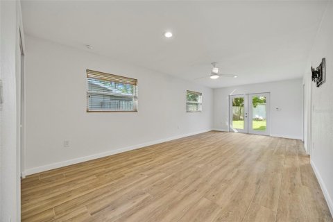 Casa en venta en Saint Petersburg, Florida, 2 dormitorios, 120.4 m2 № 1886302 - foto 17