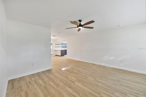 Casa en venta en Saint Petersburg, Florida, 2 dormitorios, 120.4 m2 № 1886302 - foto 7