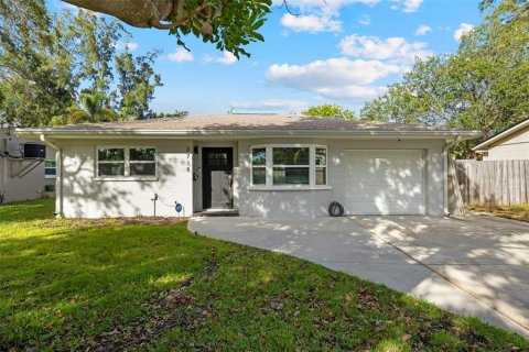 Casa en venta en Saint Petersburg, Florida, 2 dormitorios, 120.4 m2 № 1886302 - foto 1