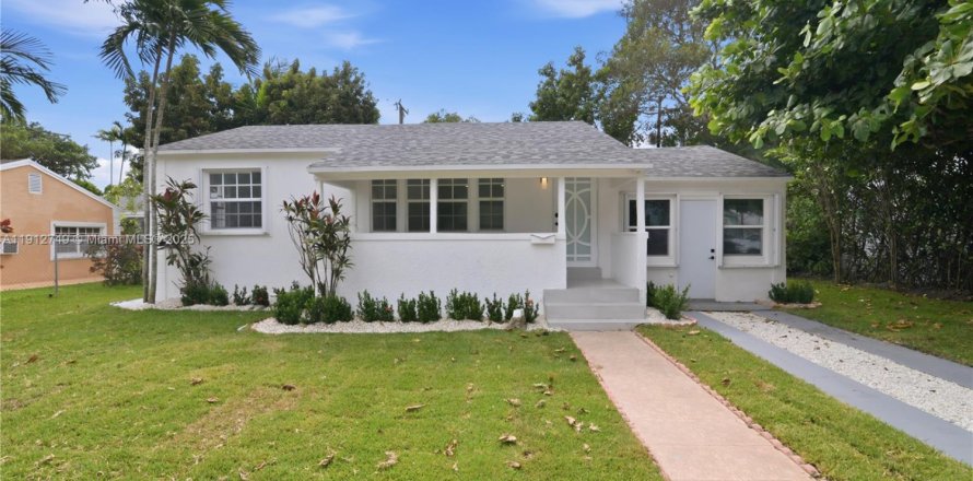 Casa en Miami, Florida 4 dormitorios, 128.02 m2 № 1968745