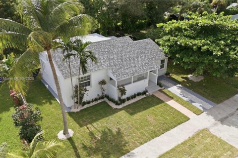Casa en venta en Miami, Florida, 4 dormitorios, 128.02 m2 № 1968745 - foto 30