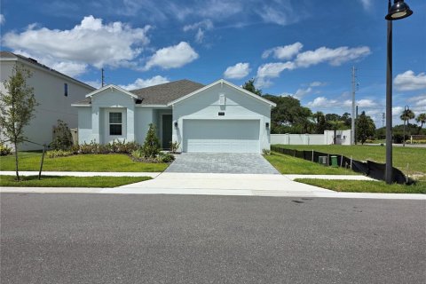 Casa en alquiler en Orlando, Florida, 4 dormitorios, 176.42 m2 № 1902246 - foto 1
