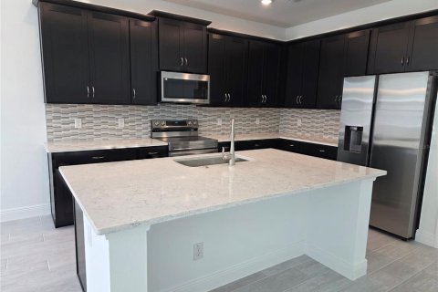 Casa en alquiler en Orlando, Florida, 4 dormitorios, 176.42 m2 № 1902246 - foto 5