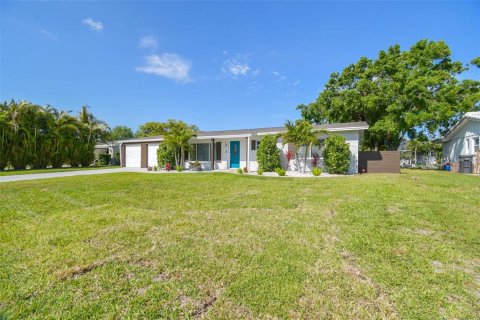 Villa ou maison à vendre à Tampa, Floride: 4 chambres, 193.98 m2 № 1657960 - photo 6