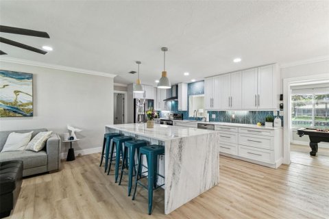 Villa ou maison à vendre à Tampa, Floride: 4 chambres, 193.98 m2 № 1657960 - photo 16