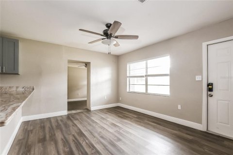 Casa en alquiler en Orlando, Florida, 3 dormitorios, 120.77 m2 № 1913941 - foto 3