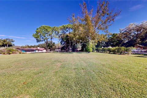 House in Windermere, Florida 4 bedrooms, 280.38 sq.m. № 2426972 - photo 28
